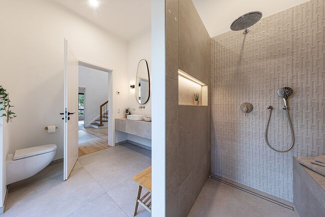 Badezimmer EG