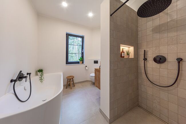 Badezimmer 1. OG