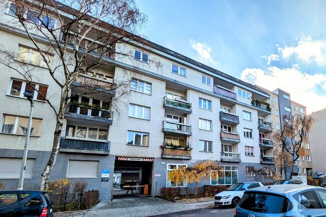 Straßenansicht