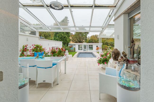 Terrasse Poolblick