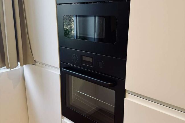 Backofen und Mikrowelle