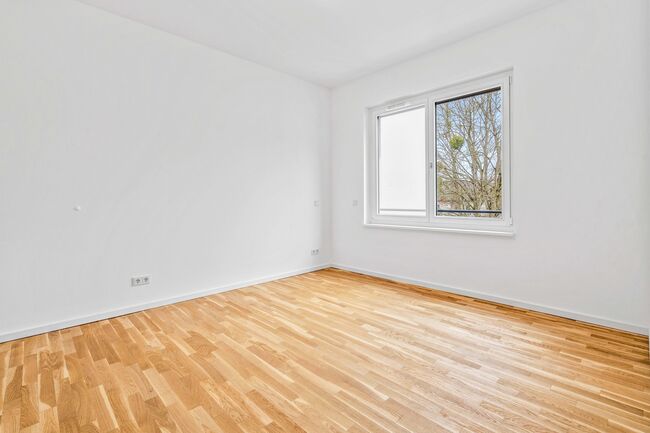 Master-Bedroom